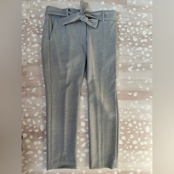 LOFT Pants - LOFT Light Gray Trousers Size 6
